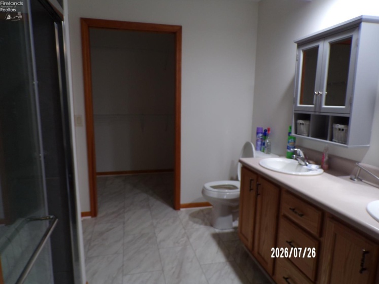 16 Sun Valley Drive, Fremont, 43420, 3 Bedrooms Bedrooms, ,2 BathroomsBathrooms,Residential,For Sale,Sun Valley,20262886