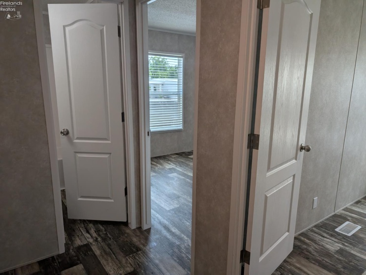 111 Flatrock Road, Bellevue, 44836, 3 Bedrooms Bedrooms, ,2 BathroomsBathrooms,Residential,For Sale,Flatrock,20262889