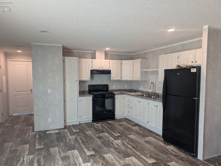 111 Flatrock Road, Bellevue, 44836, 3 Bedrooms Bedrooms, ,2 BathroomsBathrooms,Residential,For Sale,Flatrock,20262889