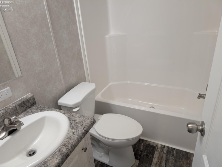 111 Flatrock Road, Bellevue, 44836, 3 Bedrooms Bedrooms, ,2 BathroomsBathrooms,Residential,For Sale,Flatrock,20262889