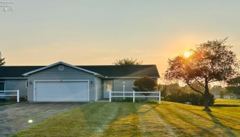 520 Autumnwood Drive, Tiffin, 44883, 2 Bedrooms Bedrooms, ,2 BathroomsBathrooms,Residential,For Sale,Autumnwood,20262890