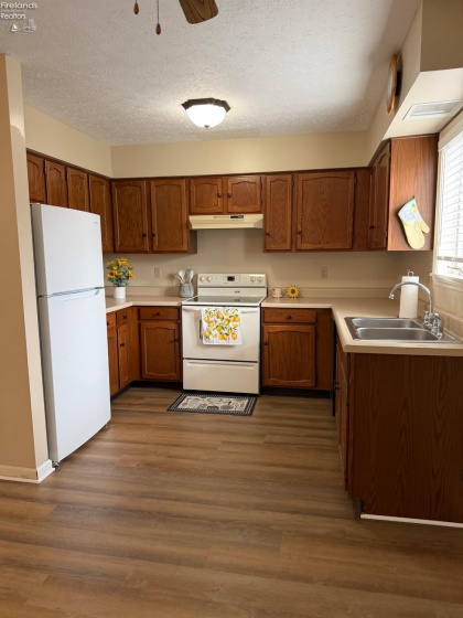 520 Autumnwood Drive, Tiffin, 44883, 2 Bedrooms Bedrooms, ,2 BathroomsBathrooms,Residential,For Sale,Autumnwood,20262890