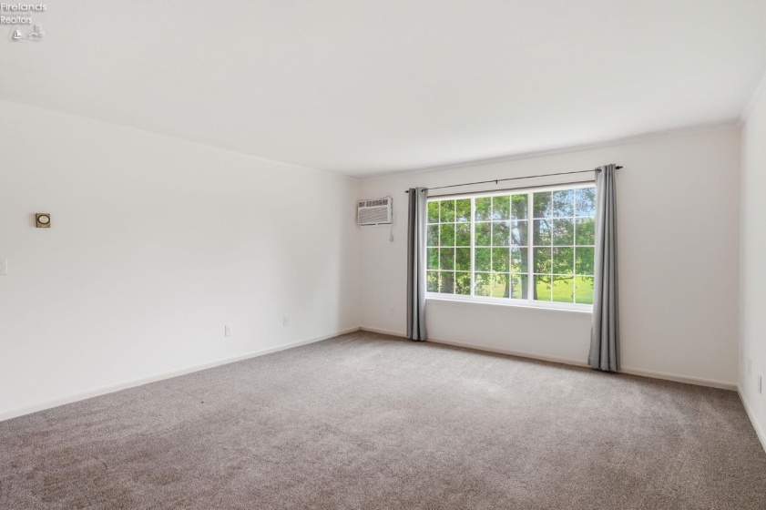4708 Venice Heights Boulevard, Sandusky, 44839, 3 Bedrooms Bedrooms, ,2 BathroomsBathrooms,Residential,For Sale,Venice Heights,20262771