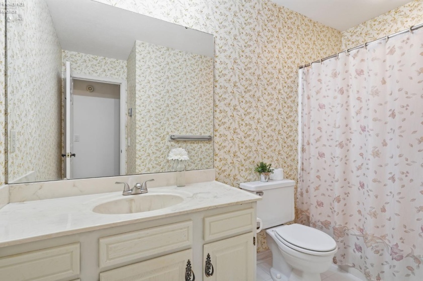 4708 Venice Heights Boulevard, Sandusky, 44839, 3 Bedrooms Bedrooms, ,2 BathroomsBathrooms,Residential,For Sale,Venice Heights,20262771