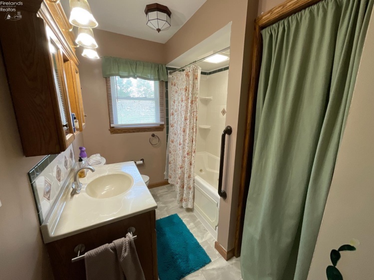 625 Brentwood Drive, Gibsonburg, 43431, 3 Bedrooms Bedrooms, ,2 BathroomsBathrooms,Residential,For Sale,Brentwood,20262845