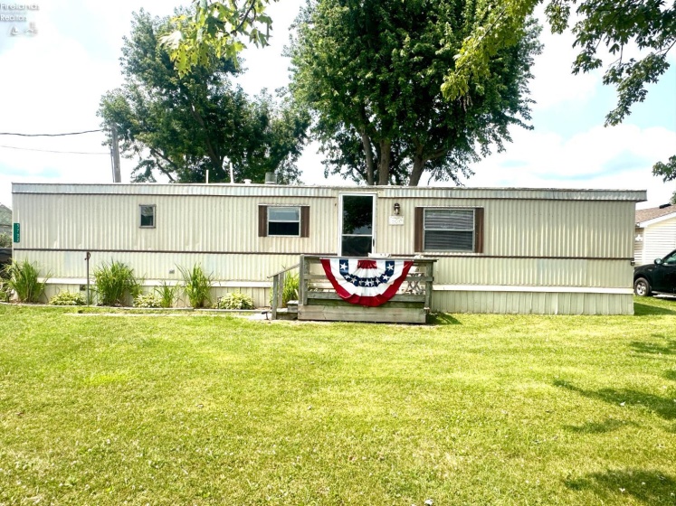 5798 Humphrey Road, Oak Harbor, 43449, ,Multiple Units,For Sale,Humphrey,20262899