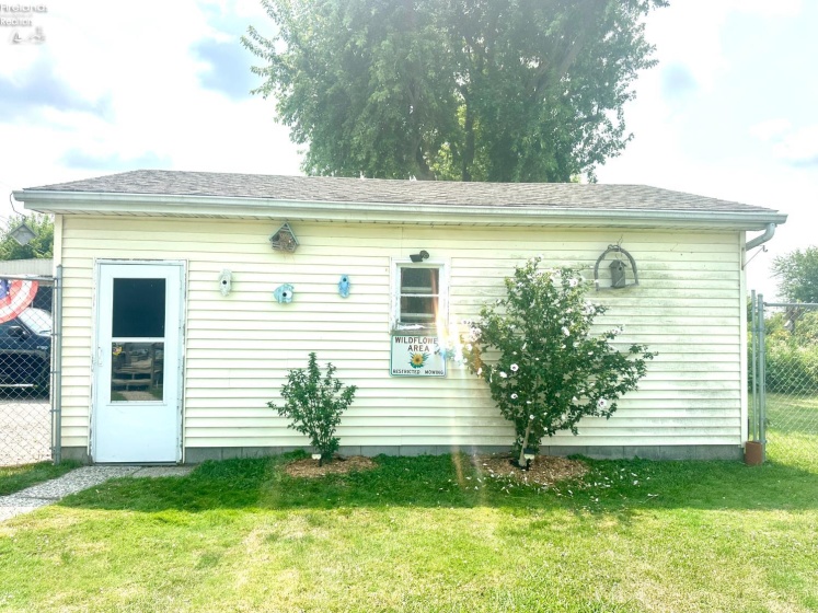 5798 Humphrey Road, Oak Harbor, 43449, 2 Bedrooms Bedrooms, ,1 BathroomBathrooms,Residential,For Sale,Humphrey,20262897