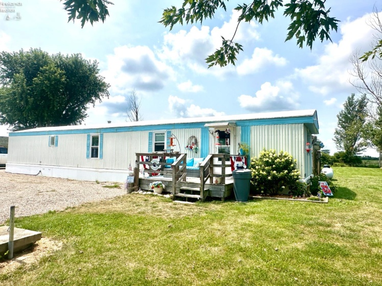 5798 Humphrey Road, Oak Harbor, 43449, 2 Bedrooms Bedrooms, ,1 BathroomBathrooms,Residential,For Sale,Humphrey,20262897