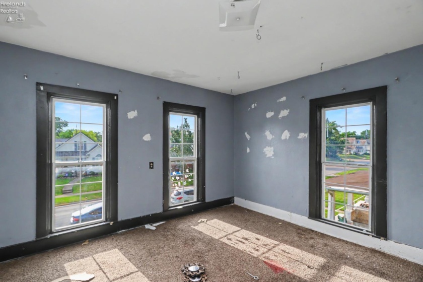 24 Emerald Street, Willard, 44890, ,Multiple Units,For Sale,Emerald,20262908