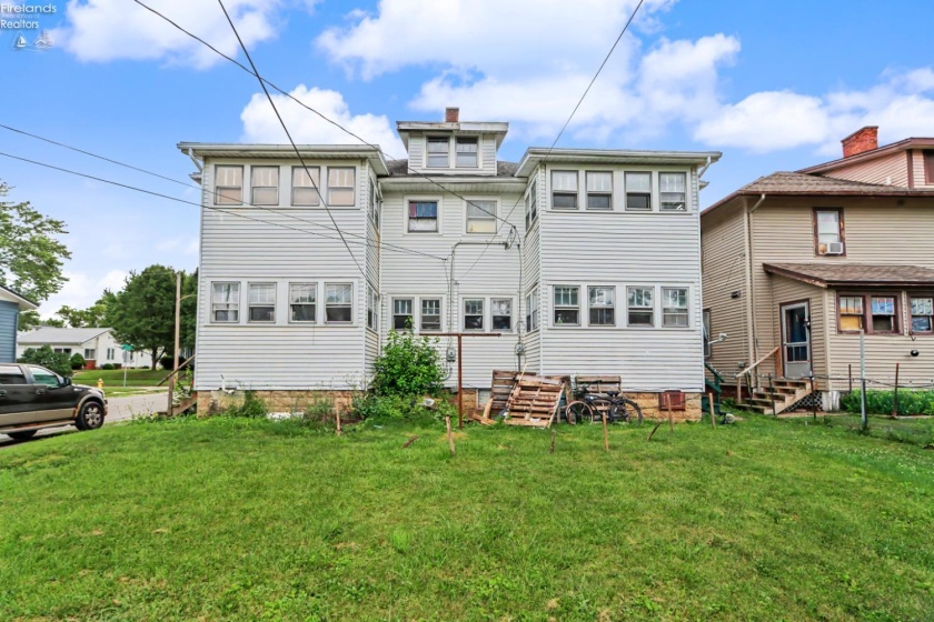 24 Emerald Street, Willard, 44890, ,Multiple Units,For Sale,Emerald,20262908