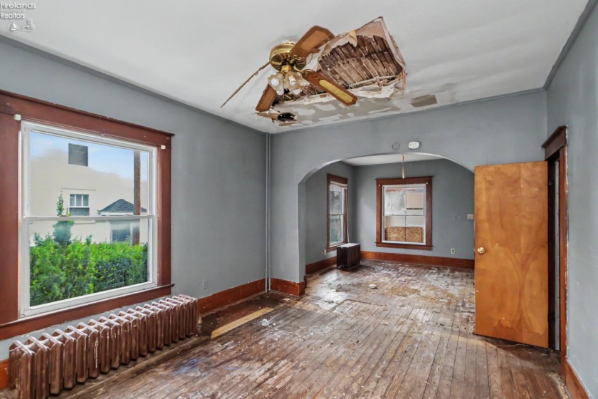 24 Emerald Street, Willard, 44890, ,Multiple Units,For Sale,Emerald,20262908