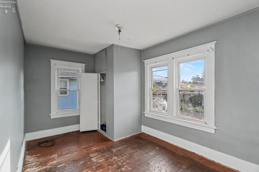 24 Emerald Street, Willard, 44890, ,Multiple Units,For Sale,Emerald,20262908