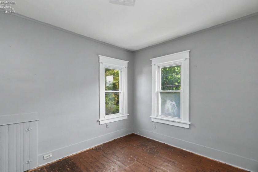 24 Emerald Street, Willard, 44890, ,Multiple Units,For Sale,Emerald,20262908