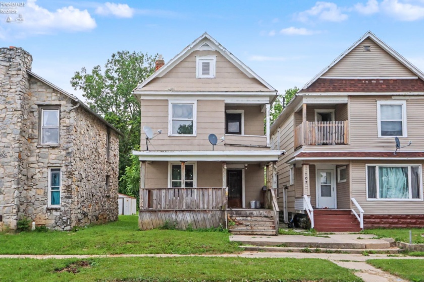 24 Emerald Street, Willard, 44890, ,Multiple Units,For Sale,Emerald,20262908