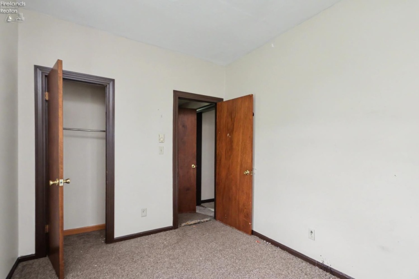 24 Emerald Street, Willard, 44890, ,Multiple Units,For Sale,Emerald,20262908