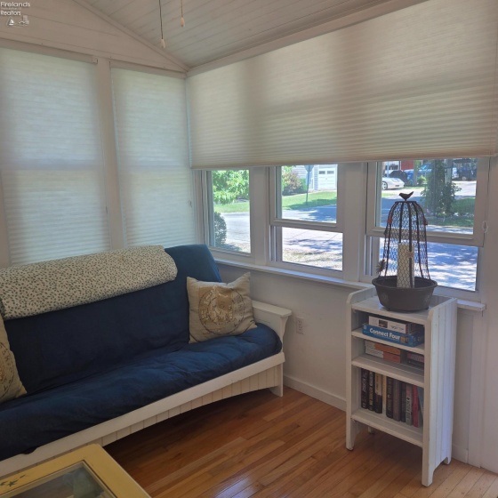402 Oak Avenue, Lakeside, 43440, 2 Bedrooms Bedrooms, ,1 BathroomBathrooms,Residential,For Sale,Oak,20262884