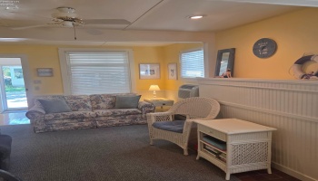 402 Oak Avenue, Lakeside, 43440, 2 Bedrooms Bedrooms, ,1 BathroomBathrooms,Residential,For Sale,Oak,20262884