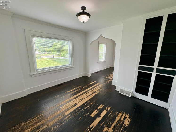 208 Lawrence Street, Bellevue, 44811, 3 Bedrooms Bedrooms, ,2 BathroomsBathrooms,Residential,For Sale,Lawrence,20262916