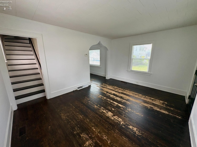 208 Lawrence Street, Bellevue, 44811, 3 Bedrooms Bedrooms, ,2 BathroomsBathrooms,Residential,For Sale,Lawrence,20262916