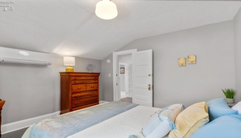 204 Monroe Street, Port Clinton, 43452, 4 Bedrooms Bedrooms, ,4 BathroomsBathrooms,Residential,For Sale,Monroe,20262710