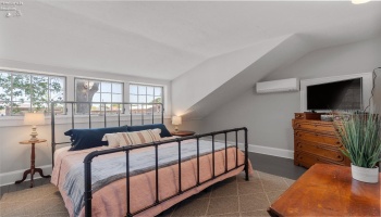 204 Monroe Street, Port Clinton, 43452, 4 Bedrooms Bedrooms, ,4 BathroomsBathrooms,Residential,For Sale,Monroe,20262710