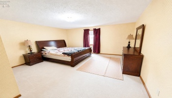 1206 Royal Oak Court, Mansfield, 44906, 4 Bedrooms Bedrooms, ,4 BathroomsBathrooms,Residential,For Sale,Royal Oak,20262903