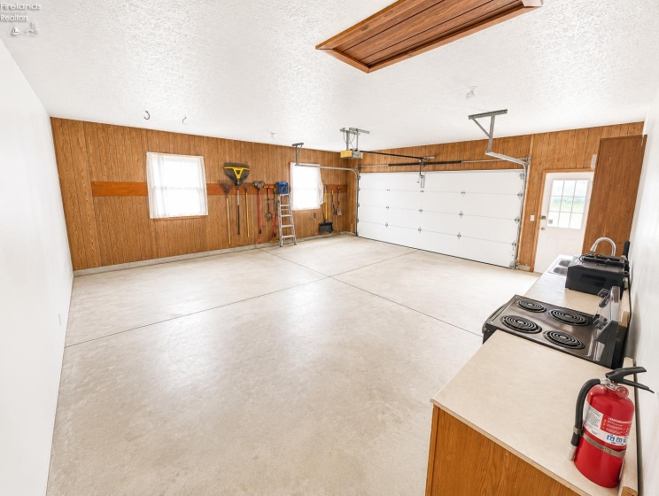 1206 Royal Oak Court, Mansfield, 44906, 4 Bedrooms Bedrooms, ,4 BathroomsBathrooms,Residential,For Sale,Royal Oak,20262903