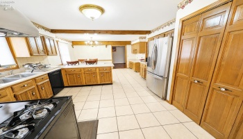 1206 Royal Oak Court, Mansfield, 44906, 4 Bedrooms Bedrooms, ,4 BathroomsBathrooms,Residential,For Sale,Royal Oak,20262903