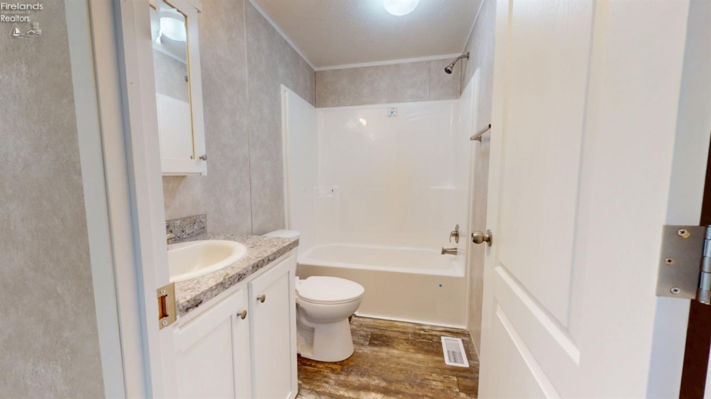 410 Walton Street, Willard, 44890, 3 Bedrooms Bedrooms, ,2 BathroomsBathrooms,Residential,For Sale,Walton,20262915