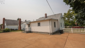 548 50th Street, Sandusky, 44870, 3 Bedrooms Bedrooms, ,2 BathroomsBathrooms,Residential,For Sale,50th,20262927