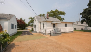 548 50th Street, Sandusky, 44870, 3 Bedrooms Bedrooms, ,2 BathroomsBathrooms,Residential,For Sale,50th,20262927