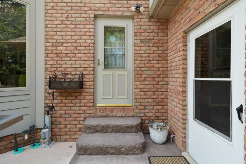2807 Woodside Drive, Huron, 44839, 5 Bedrooms Bedrooms, ,4 BathroomsBathrooms,Residential,For Sale,Woodside,20262844