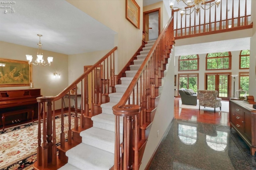 2807 Woodside Drive, Huron, 44839, 5 Bedrooms Bedrooms, ,4 BathroomsBathrooms,Residential,For Sale,Woodside,20262844