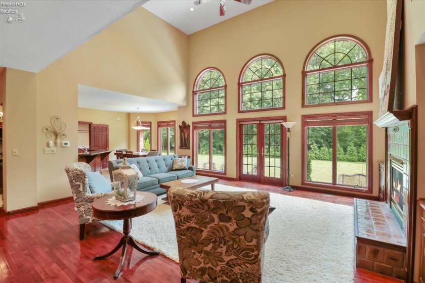 2807 Woodside Drive, Huron, 44839, 5 Bedrooms Bedrooms, ,4 BathroomsBathrooms,Residential,For Sale,Woodside,20262844