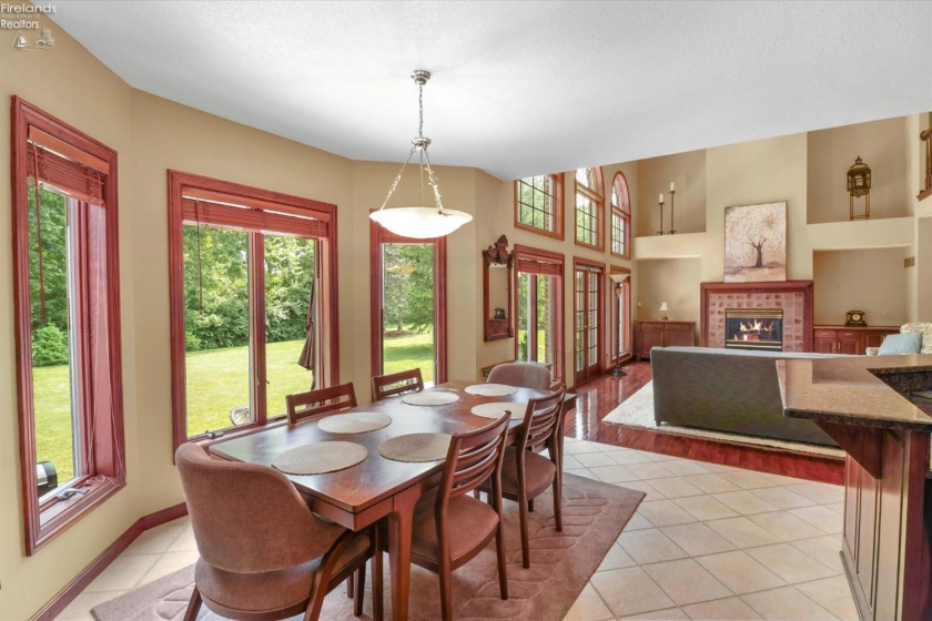 2807 Woodside Drive, Huron, 44839, 5 Bedrooms Bedrooms, ,4 BathroomsBathrooms,Residential,For Sale,Woodside,20262844