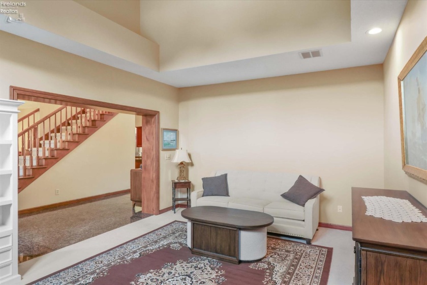 2807 Woodside Drive, Huron, 44839, 5 Bedrooms Bedrooms, ,4 BathroomsBathrooms,Residential,For Sale,Woodside,20262844
