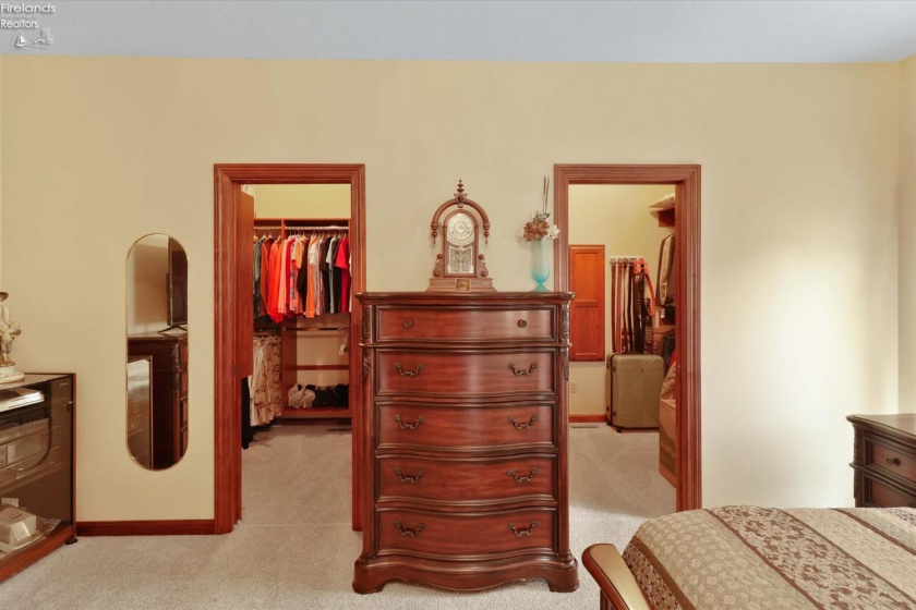 2807 Woodside Drive, Huron, 44839, 5 Bedrooms Bedrooms, ,4 BathroomsBathrooms,Residential,For Sale,Woodside,20262844