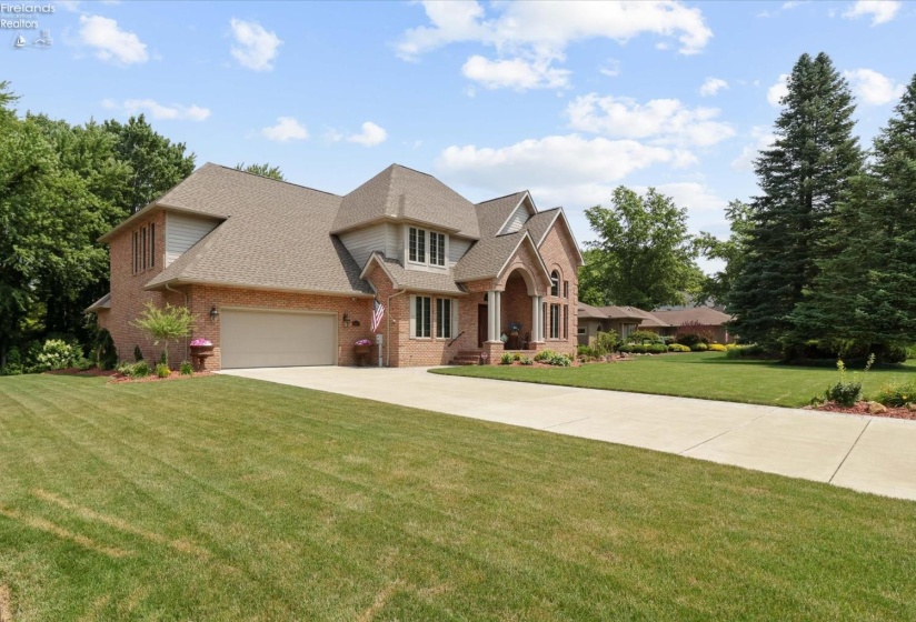 2807 Woodside Drive, Huron, 44839, 5 Bedrooms Bedrooms, ,4 BathroomsBathrooms,Residential,For Sale,Woodside,20262844