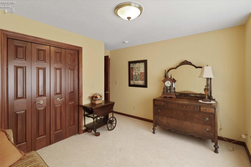2807 Woodside Drive, Huron, 44839, 5 Bedrooms Bedrooms, ,4 BathroomsBathrooms,Residential,For Sale,Woodside,20262844