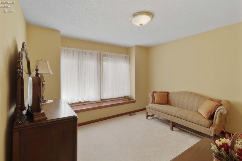 2807 Woodside Drive, Huron, 44839, 5 Bedrooms Bedrooms, ,4 BathroomsBathrooms,Residential,For Sale,Woodside,20262844