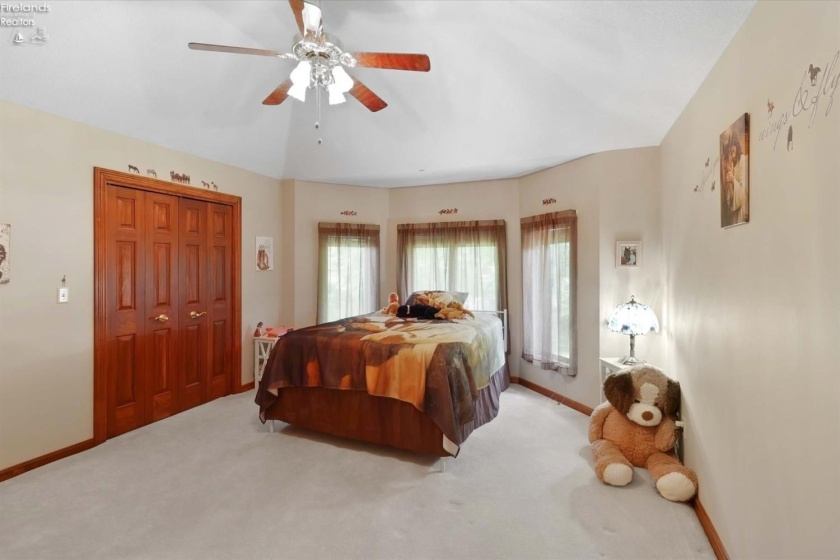 2807 Woodside Drive, Huron, 44839, 5 Bedrooms Bedrooms, ,4 BathroomsBathrooms,Residential,For Sale,Woodside,20262844