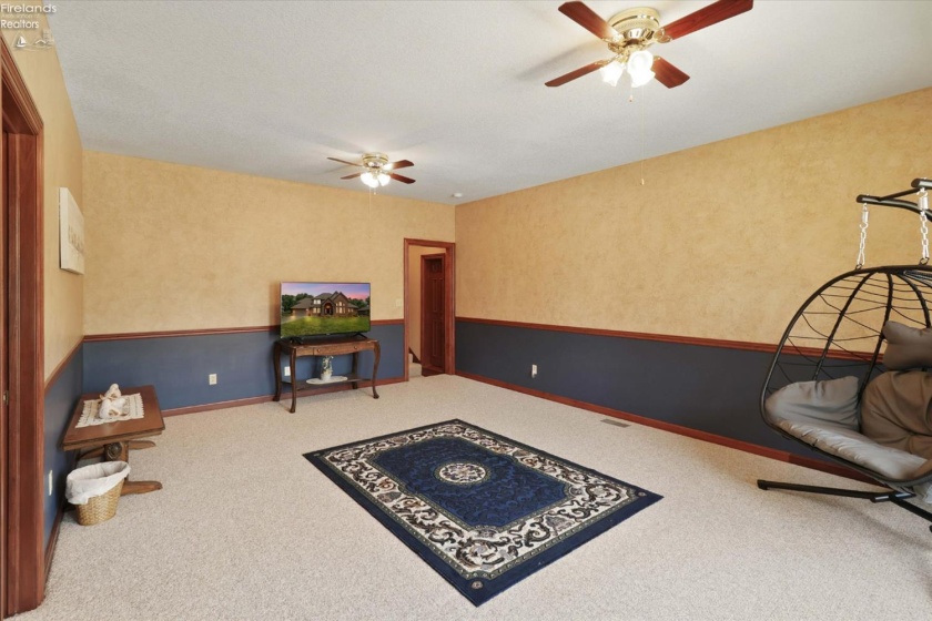 2807 Woodside Drive, Huron, 44839, 5 Bedrooms Bedrooms, ,4 BathroomsBathrooms,Residential,For Sale,Woodside,20262844