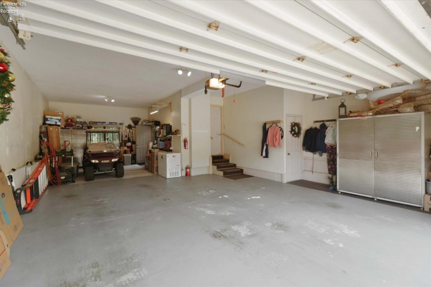 2807 Woodside Drive, Huron, 44839, 5 Bedrooms Bedrooms, ,4 BathroomsBathrooms,Residential,For Sale,Woodside,20262844