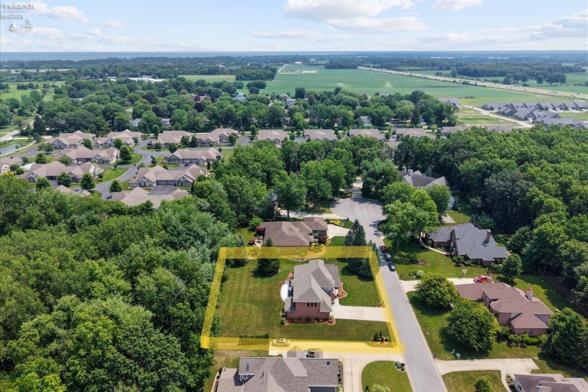 2807 Woodside Drive, Huron, 44839, 5 Bedrooms Bedrooms, ,4 BathroomsBathrooms,Residential,For Sale,Woodside,20262844