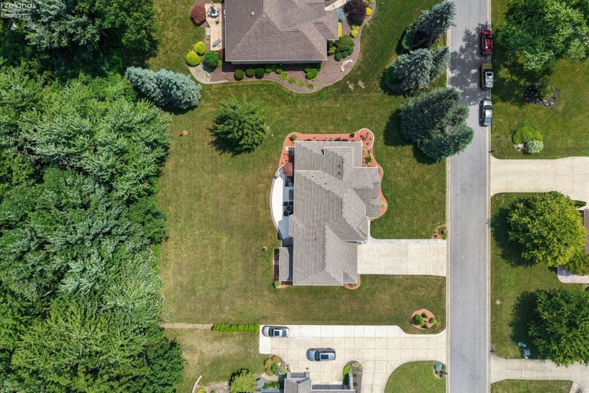 2807 Woodside Drive, Huron, 44839, 5 Bedrooms Bedrooms, ,4 BathroomsBathrooms,Residential,For Sale,Woodside,20262844