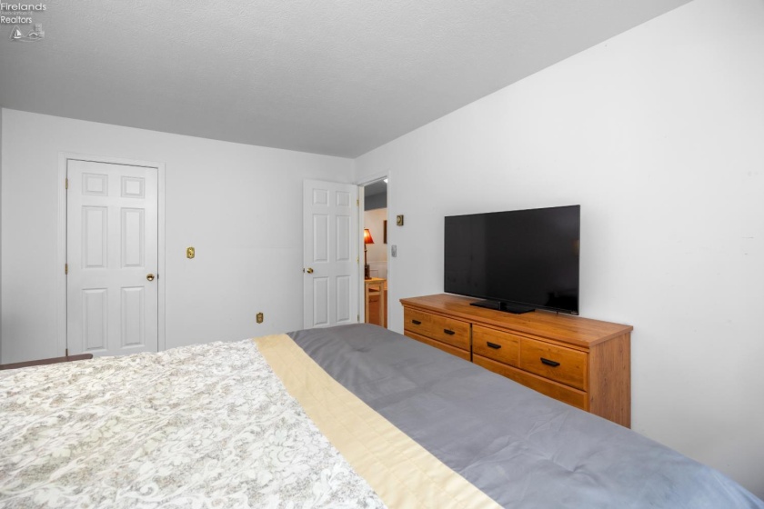 4704 Venice Heights Boulevard, Sandusky, 44870, 3 Bedrooms Bedrooms, ,2 BathroomsBathrooms,Residential,For Sale,Venice Heights,20262872