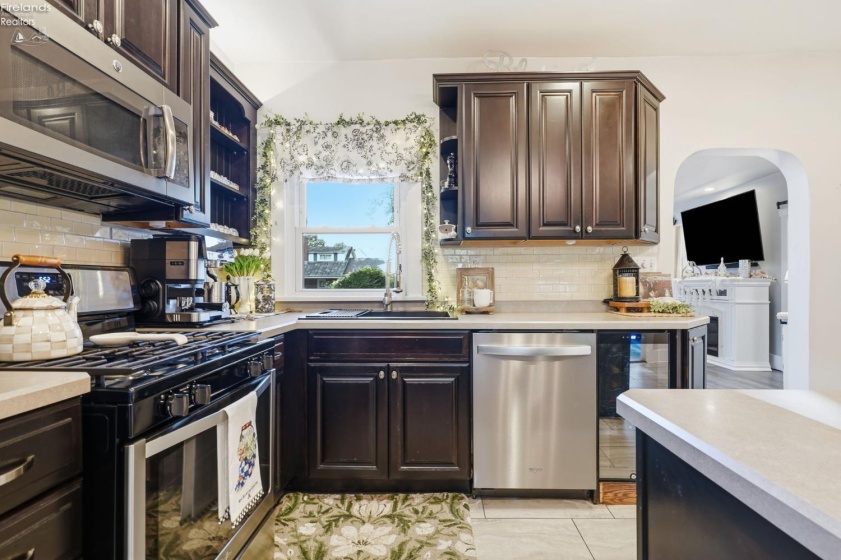 224 Hedges Street, Tiffin, 44883, 3 Bedrooms Bedrooms, ,2 BathroomsBathrooms,Residential,For Sale,Hedges,20262929