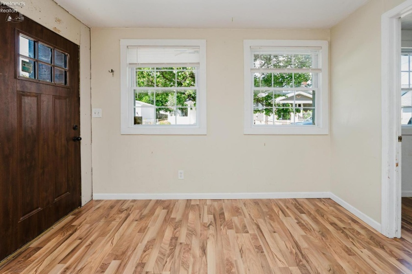 618 Lockwood Avenue, Sandusky, 44870, 3 Bedrooms Bedrooms, ,2 BathroomsBathrooms,Residential,For Sale,Lockwood,20262857