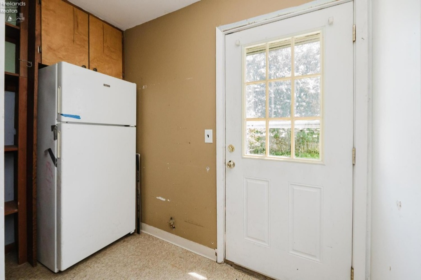 618 Lockwood Avenue, Sandusky, 44870, 3 Bedrooms Bedrooms, ,2 BathroomsBathrooms,Residential,For Sale,Lockwood,20262857