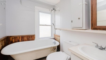 618 Lockwood Avenue, Sandusky, 44870, 3 Bedrooms Bedrooms, ,2 BathroomsBathrooms,Residential,For Sale,Lockwood,20262857